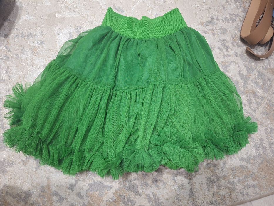 Продаём пышные платья и юбки для девочки от 5 до 9 лет