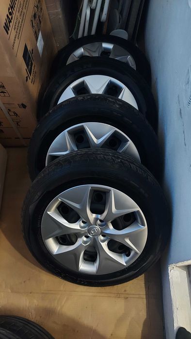 Продам диски с резиной 4.100 р15