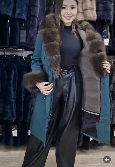 Продам парку новую