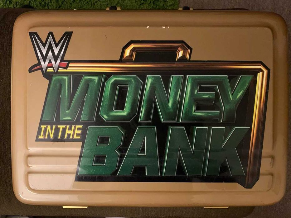 WWE Money In The Bank Briefcase куфар колекционерски Договорът куфарче