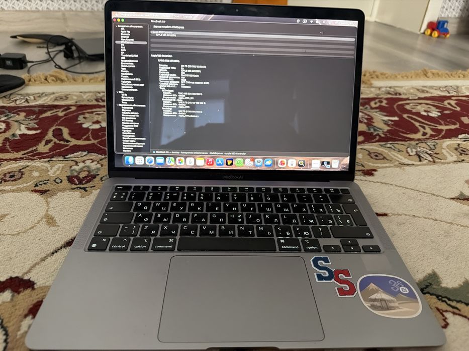 MacBook Air M1 16/256