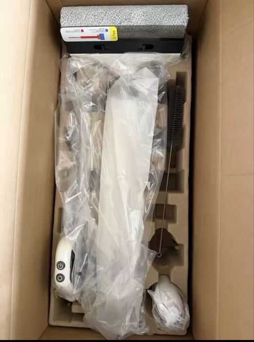 Вертикална прахосмукачка  UWANT D500 17000Pa Succión 180 °