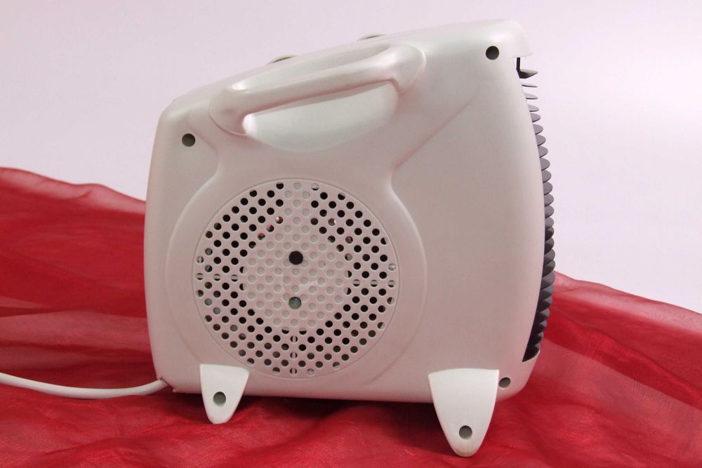 Aparat de climatizare DHS England, 2 trepte, racoreste sau incalzeste camera imediat, NOU