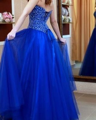 Бална рокля