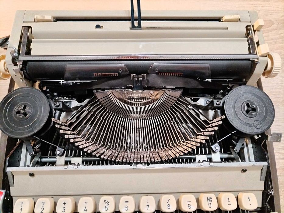 Пишеща машина Марица 23