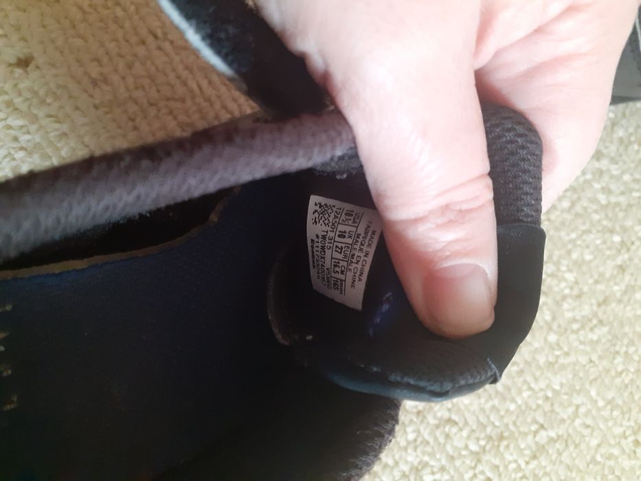 Reebok маратонки номер 27