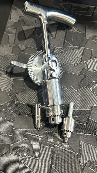 Хирургична ръчна бор машина