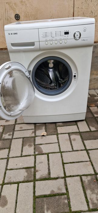 Продам стиральную машинку