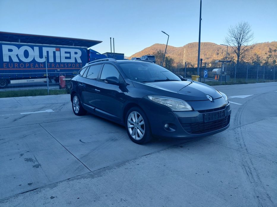 Renault megane 1,9 diesel  an 2010 euro 5  full dotarii