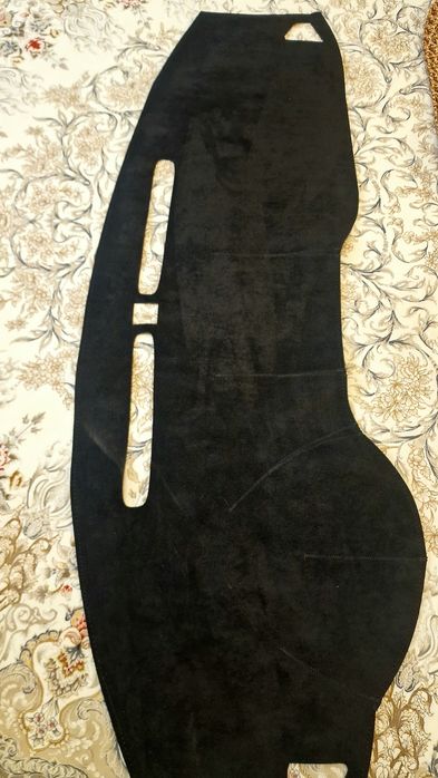 Продам накидку на панель алькантара