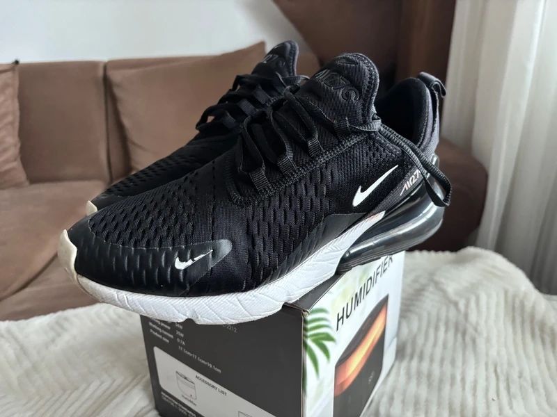 Adidasi Nike Black Air Max 270 Wmns Marime 41-Originali