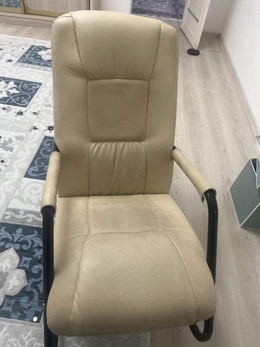 Кресло для дома удобный