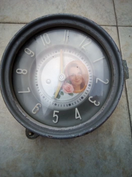 Часовник за автомобил