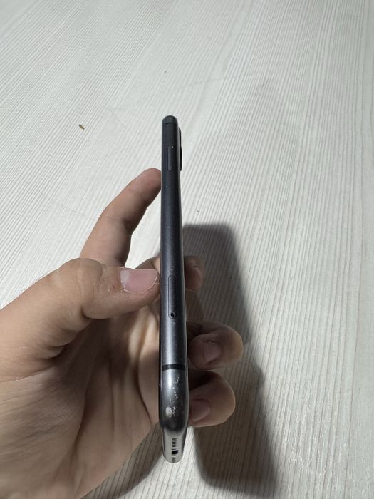 Продается iPhone 11,128g