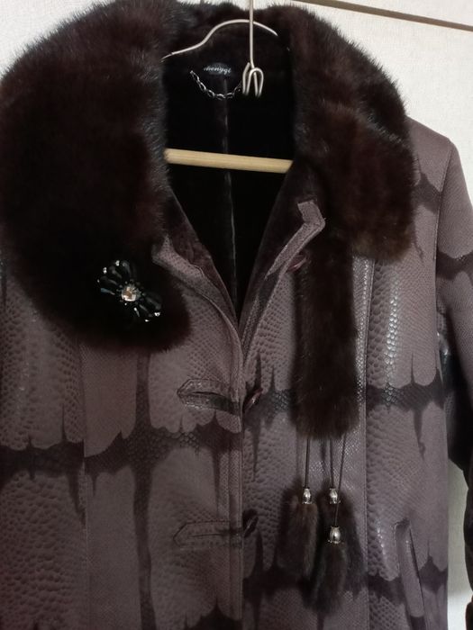 Продам облегчённую дублёнку