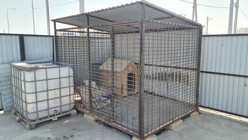 Продам вольер для собаки 3х2