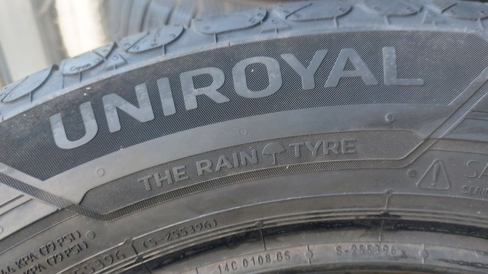 Нови гуми 225/55/17 C Uniroyal Rain Max 4 броя