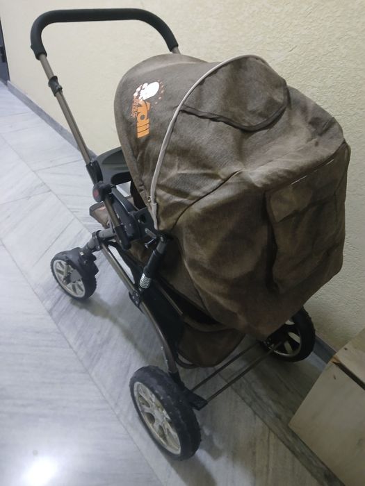 Срочно! Детская коляска сотилади!
