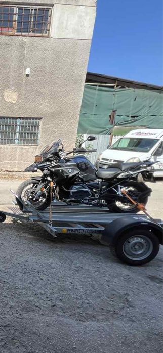 Ремаркета / платформи / колесари за превоз на мотори и АТВ под наем