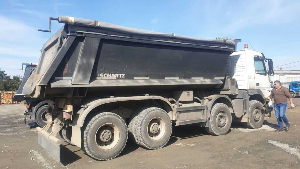 Inchiriem / Transportam cu basculante 8x4 / Buldoexcavator