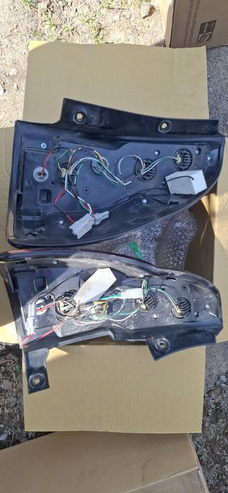 Фара сатылады задни