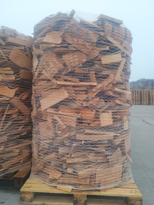 Super oferta lemne de foc deșeuri/lăturoaie molid și fag