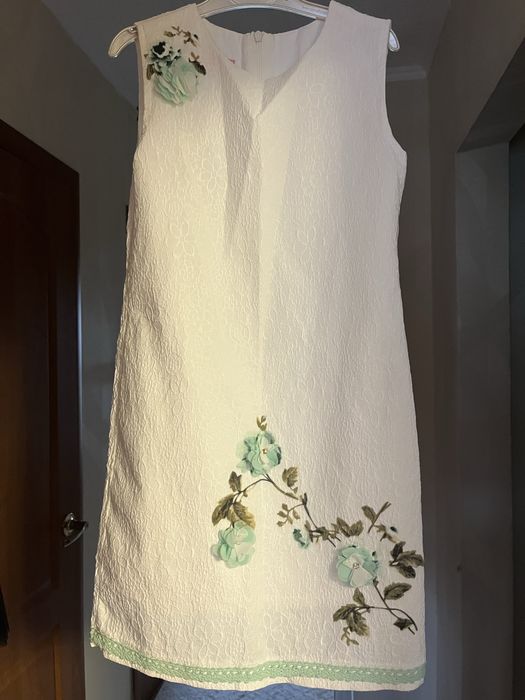 Платья на девочку 7-8 лет