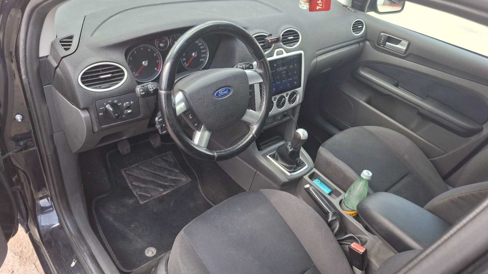 Ford Focus 1.6 Benzină