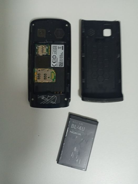 смартфон Nokia 500