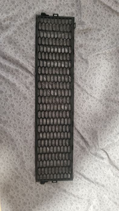 Grilă bară față bmw f30