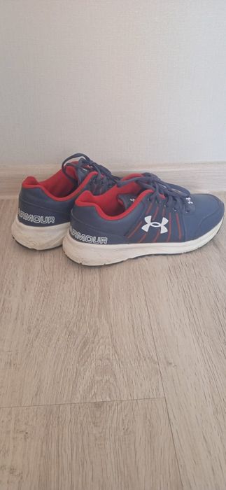 Кроссовки на подростка