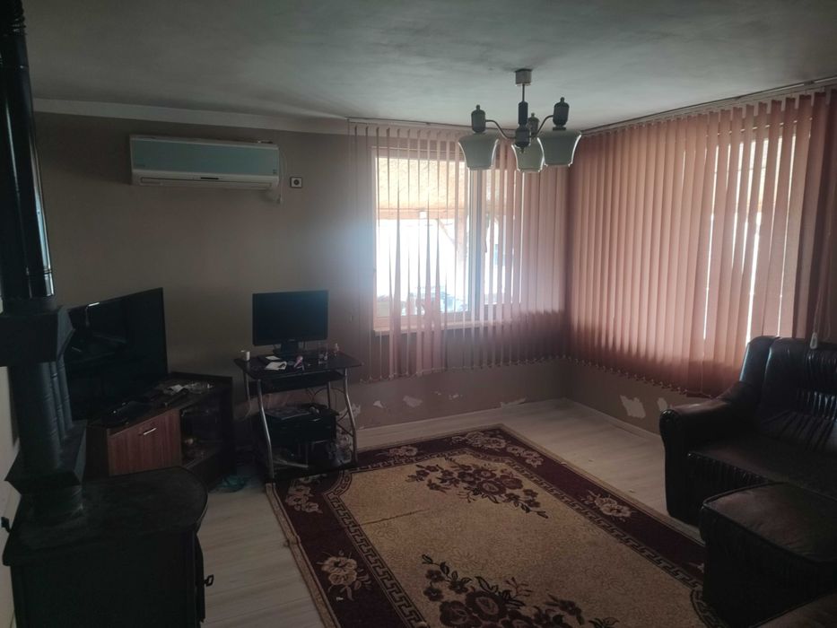 Продава се Къща в Търговище, Вилна зона - 200 кв.м за 686 €/кв.м - Снимка #9