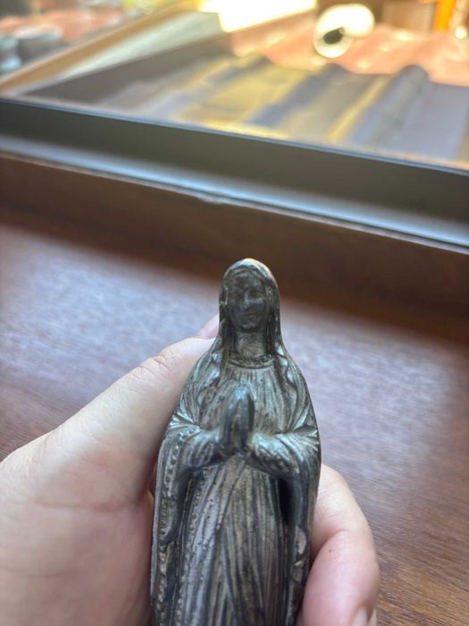 Superbă statuetă Fecioara Maria de Lourdes/metal/h=15cm.