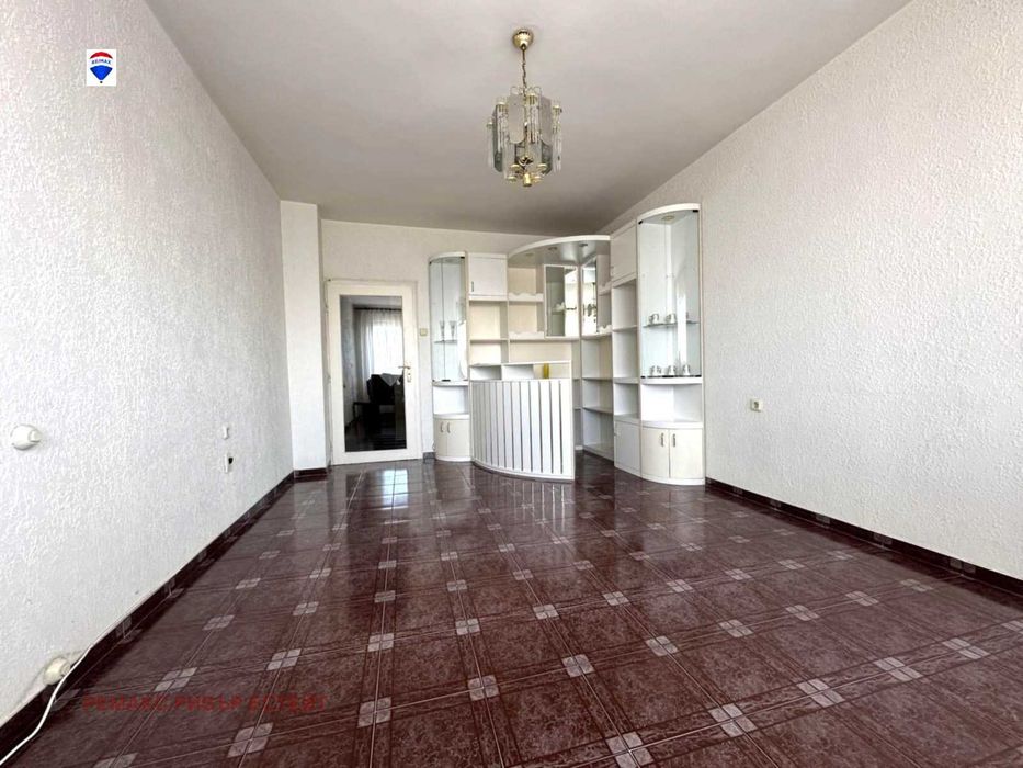 Продава се Тристаен апартамент в Русе, Хъшове - 89 кв.м за 757 €/кв.м - Снимка #4