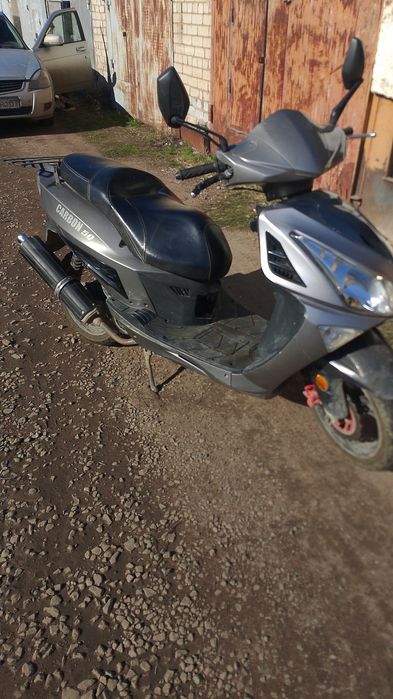 продам скутер   .
