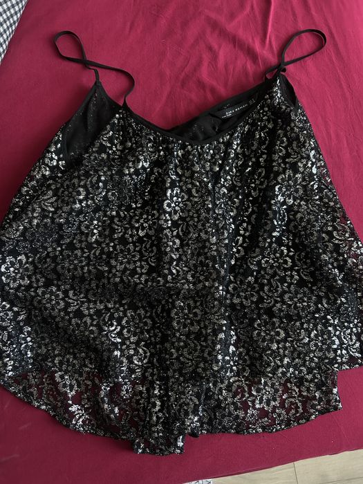 Пола панталон и топ zara