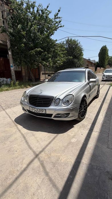 Mersedes benz 211