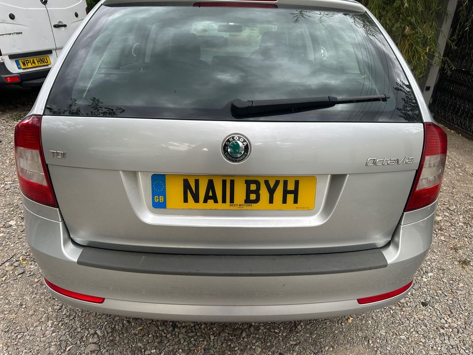 SKODA Octavia 2011 — imagine 5