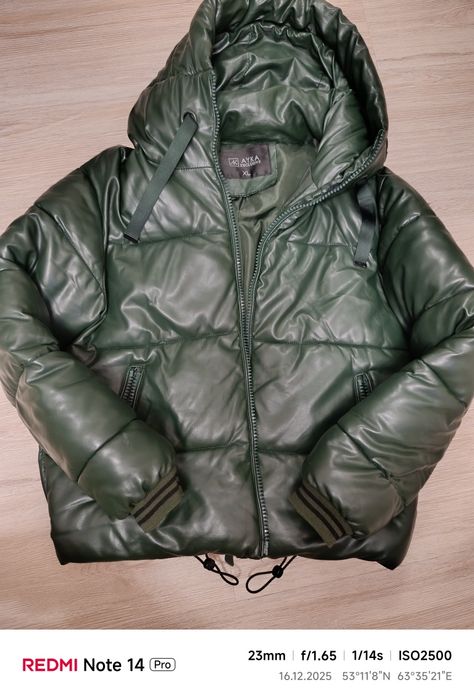 Продам куртку экокожа