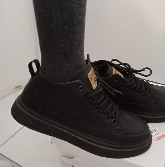 продам зимний обувь мужской