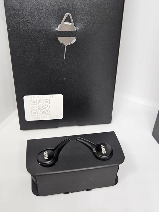 Samsung Galaxy S10 5G 128gb/8ram Пълен Комплект - като нов