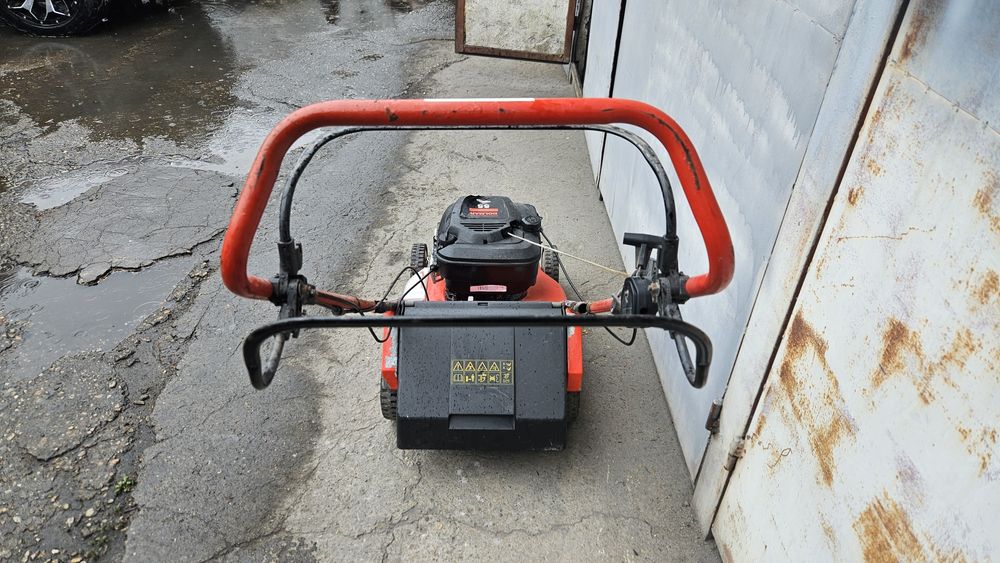 Бензинова косачка самоходна DOLMAR,