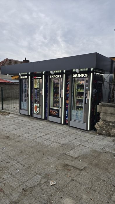 Четворна кутия за вендинг автомат