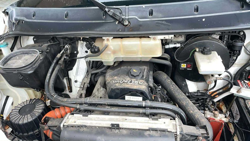 Тристранен самусвал