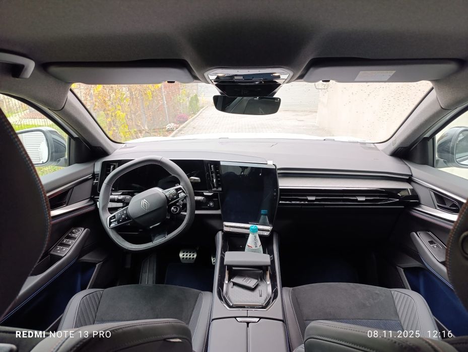 Renault Rafale 1.2 hibrid 210hp 2025 9000km