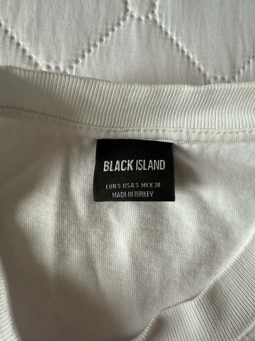 Бяла тениска Black Island – размер S