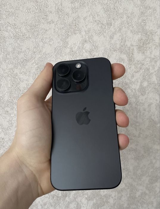 продам Iphone 15 pro 256gb