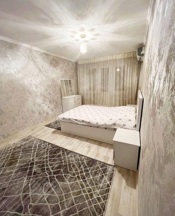 Метро Космонавтов 1/2/4 с обстановкой 30м2 на долгий срок