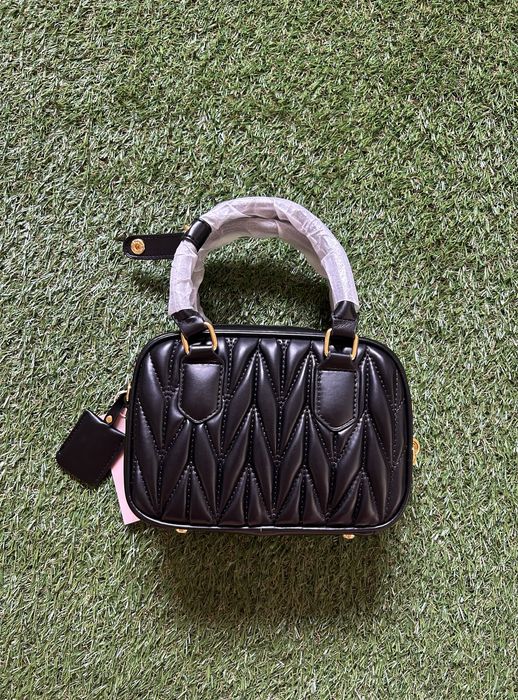 Geanta Miu Miu Neagra