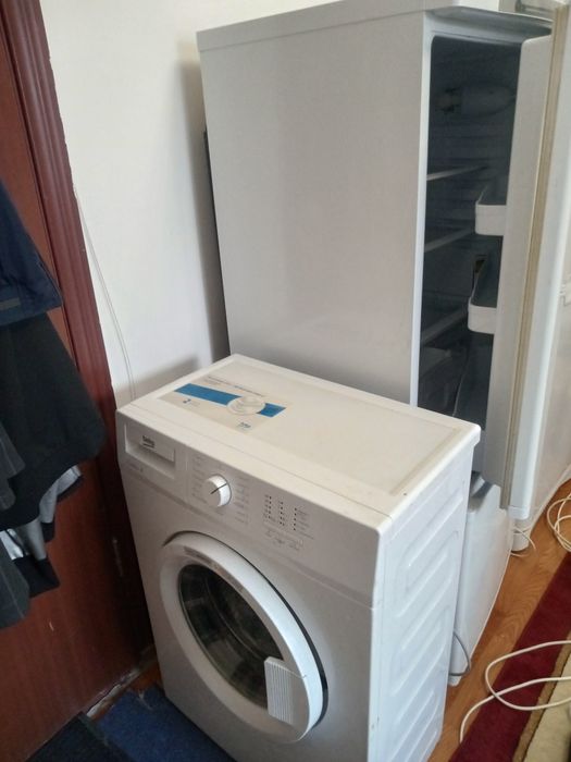 Продам холодилник Индезит